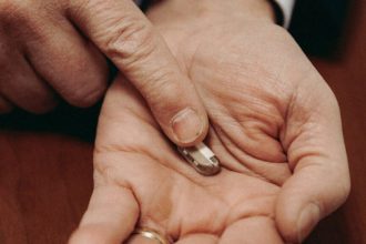 اولین ایمپلنت برای درمان روماتیسم مفصلی توسط FDA تایید شد_آفتاب شرق 27 اولین ایمپلنت برای درمان روماتیسم مفصلی توسط FDA تایید شد