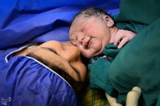 «منشور کرامت مادری» خط آخر خشونت زایمانی؟/ارسال پیامک رضایت سنجی برای مادران بعد از زایمان_آفتاب شرق 7 «منشور کرامت مادری» خط پایان خشونت زایمانی؟/ارسال پیامک رضایتسنجی برای مادران پس از زایمان