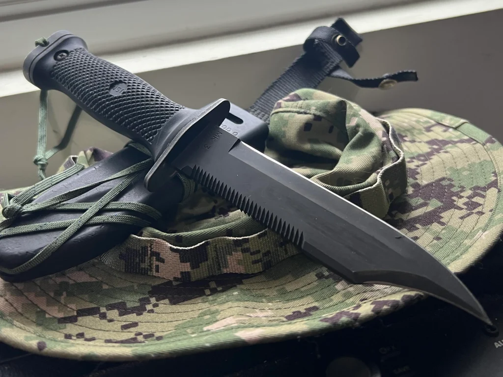 چاقو یگان ویژه نیروی دریایی آمریکا