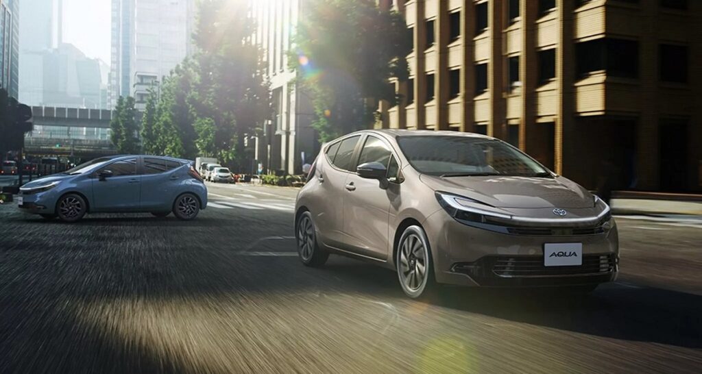 پریوس هاچ بک