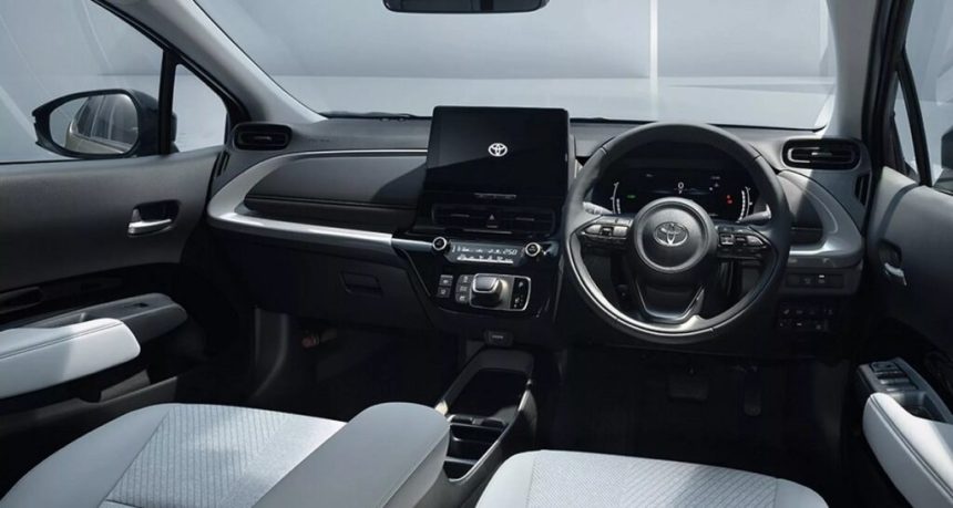 تویوتا آکوا