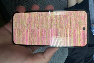 گوگل آپدیتی برای حل مشکل نمایشگر پیکسل 10 انتشار کرد_آفتاب شرق 12 آپدیت گوگل برای حل مشکل برفکی شدن نمایشگر پیکسل 10