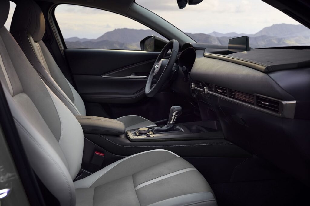 کابین خودرو