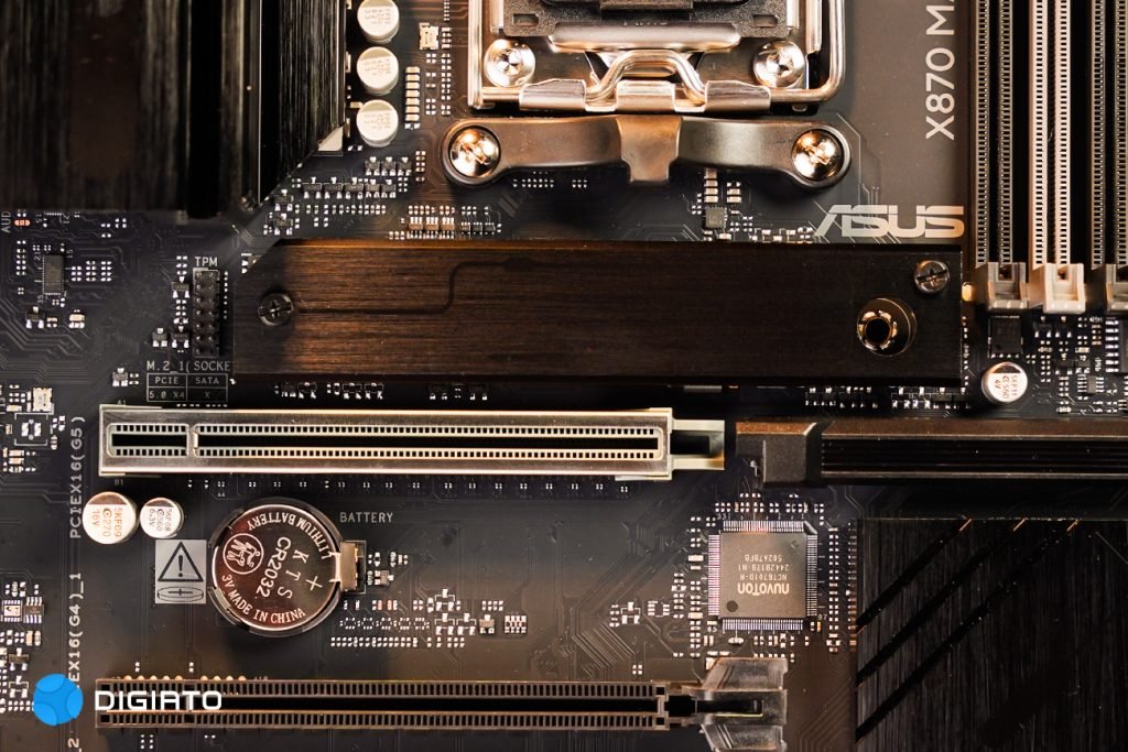 معارفه مادربرد ASUS X870 MAX GAMING WIFI7: آیندهنگری برای Ryzen 9000_آفتاب شرق 16 1758639105 877 معارفه مادربرد ASUS X870 MAX GAMING WIFI7 آیندهنگری برای Ryzen