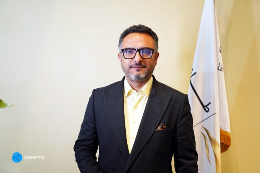 طلاسی در نمایشگاه الکامپ از طرح بیمه طلا رونمایی کرد