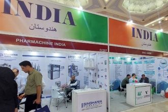 وجود هند و چین در نمایشگاه دارویی ایران/تمایل هندی ها و چینی ها به تعمیق همکاری های دارویی با ایران_آفتاب شرق 7 وزارت بهداشت , بهداشت و درمان , کشور چین , کشور هند , داروسازی , دارو ,