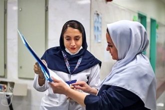 خواست پرستاران برای افت ساعت کاری در پی تعطیلی ها/ برخورد سلیقه ای با قانون در استان های مختلف_آفتاب شرق 3 درخواست پرستاران برای کاهش ساعت کاری در پی تعطیلیها/برخورد سلیقهای با قانون در استانهای مختلف