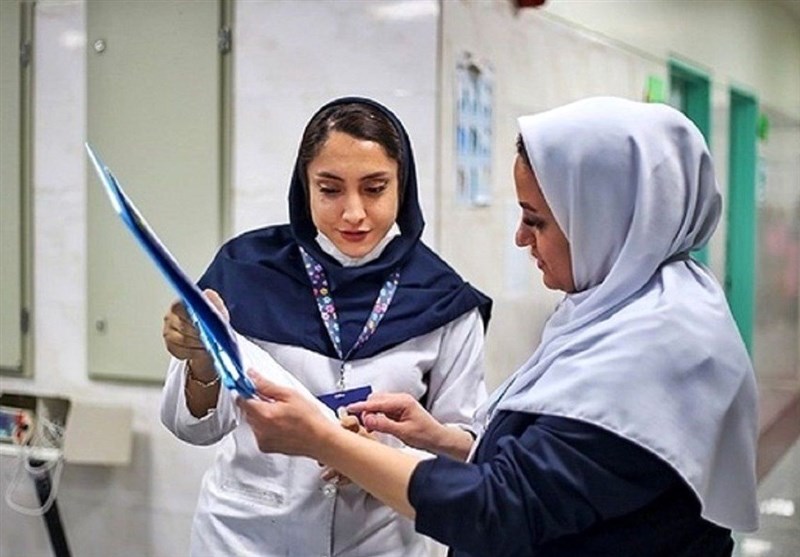 درخواست پرستاران برای کاهش ساعت کاری در پی تعطیلی‌ها/برخورد سلیقه‌ای با قانون در استان‌های مختلف