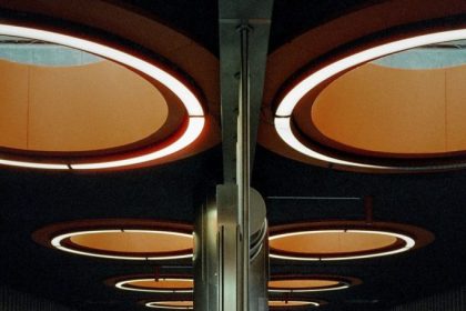 برندگان مسابقه عکاسی آنالوگ ۲۰۲۵ معارفه شدند؛ از قطب شمال تا گاتهام_آفتاب شرق 4 مسابقه عکاسی آنالوگ ۲۰۲۵