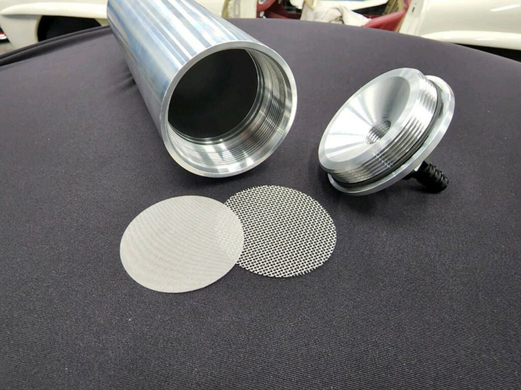 فیلترهای جذب بخارات بنزین درون یک کنیستر