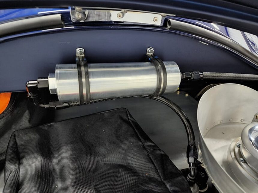 محل قرارگیری کنیستر در یک خودرو درون‌سوز