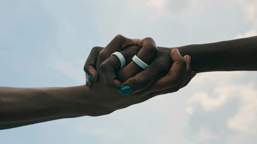 Oura نسخه‌های رنگی نسل چهارم حلقه هوشمند خود را معرفی کرد