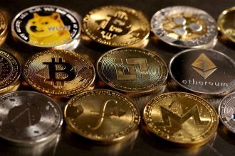 دستورالعمل کارگزاران رمزارز تصویب شد؛ با وجود مشورت‌خواهی، موانع پابرجا هستند