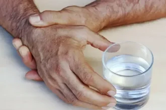 ۳ علت مهم ابتلا به پارکینسون را بشناسیم_آفتاب شرق 10 ۳ دلیل اصلی ابتلا به پارکینسون را بشناسیم