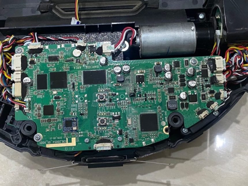 جاسوسی با جارو رباتیک