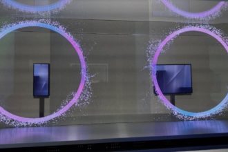 سامسونگ گلکسی TriFold