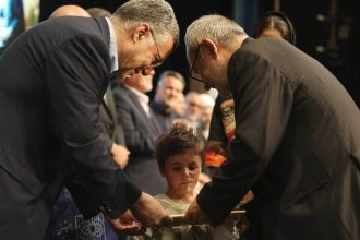 آثار سوختگی ناشی از جنگ بر تن «کیان قاسمیان»/خواسته خانواده از وزارت بهداشت چیست؟ فیلم_آفتاب شرق 3 آثار سوختگی ناشی از جنگ بر تن «کیان قاسمیان»/خواسته خانواده از وزارت بهداشت چیست؟ + فیلم