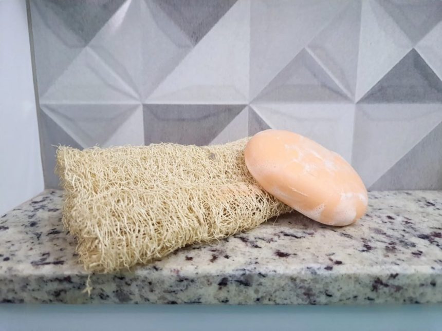 لیف و صابون حمام