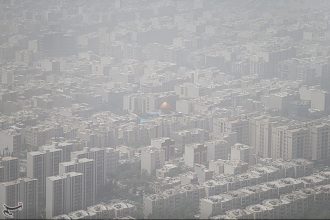 آلودگی هوای تهران از 160 عبور کرد/ خطر مرگ و میر بیش از 9 میلیون نفر جلسه اضطرار نمی‌‌خواست؟