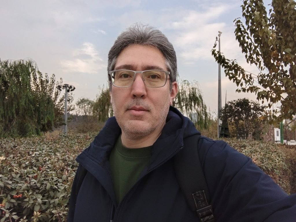 1764563358 778 خرید وفروش‌ای که در آن قیمت بر کیفیت تسلط می‌کند آفتاب