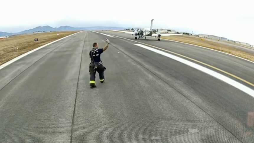 فرود خودکار هواپیما بدون دخالت خلبان