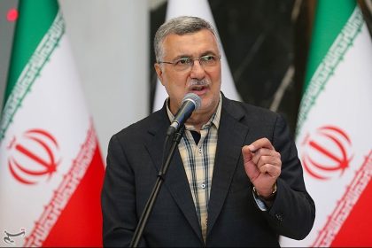 ظفرقندی: تأمین تجهیزات و هیئت علمی شرط افزایش ظرفیت دانشگاه‌های پزشکی است