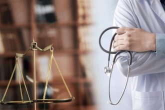 «قصور منجر به فوت» پزشکان در چه شرایطی به حکم حبس ختم می‌شود؟