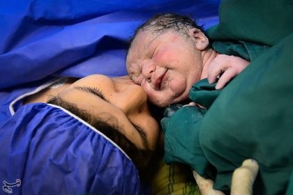 زایمان طبیعی نباید تبدیل به یک تجربه پرهراس شود