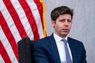 کاهش وابستگی مایکروسافت به OpenAI