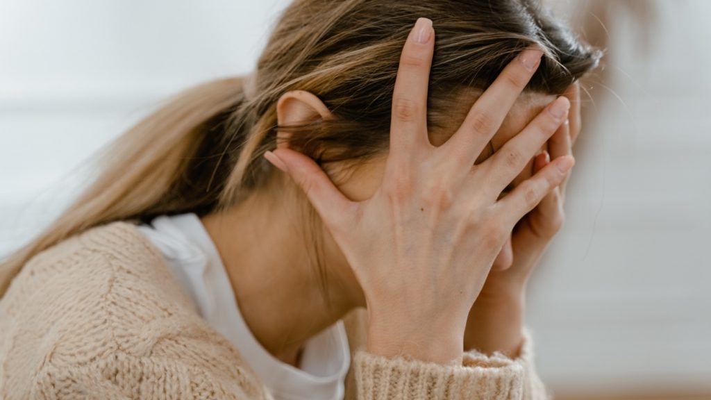 کاهش استرس با تکنیک‌های بداهه‌پردازی تئاتر