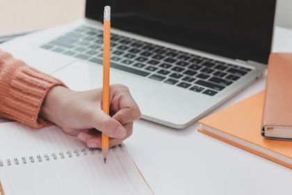 تأثیر نوشتن با دست روی حافظه