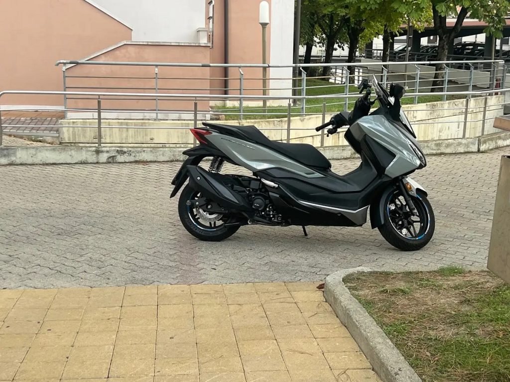 هوندا فورزا ۲۵۰