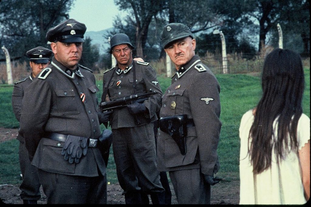 فیلم جنگی منطقه خاکستری ۲۰۰۱