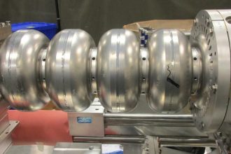 کاهش عمر زباله‌های هسته‌ای با شتاب‌دهنده ذرات