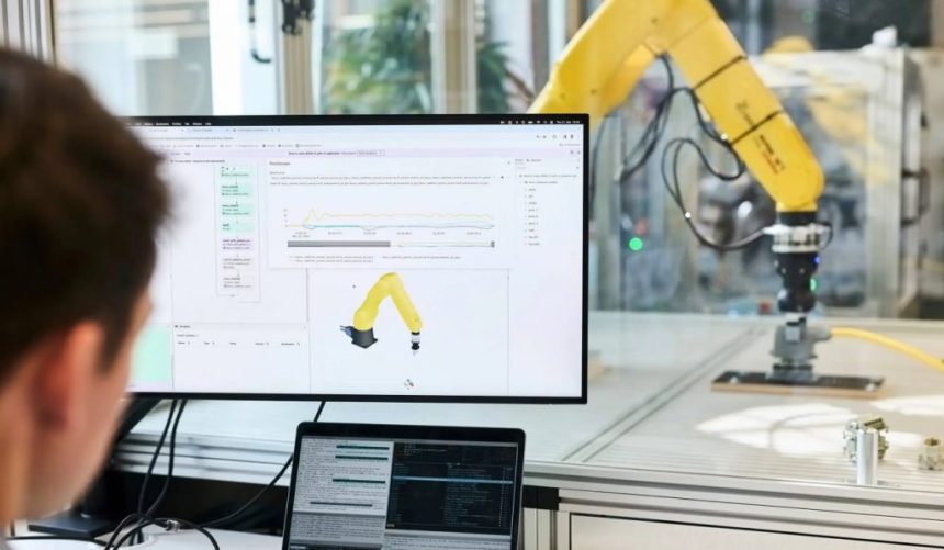 توسعه ربات صنعتی