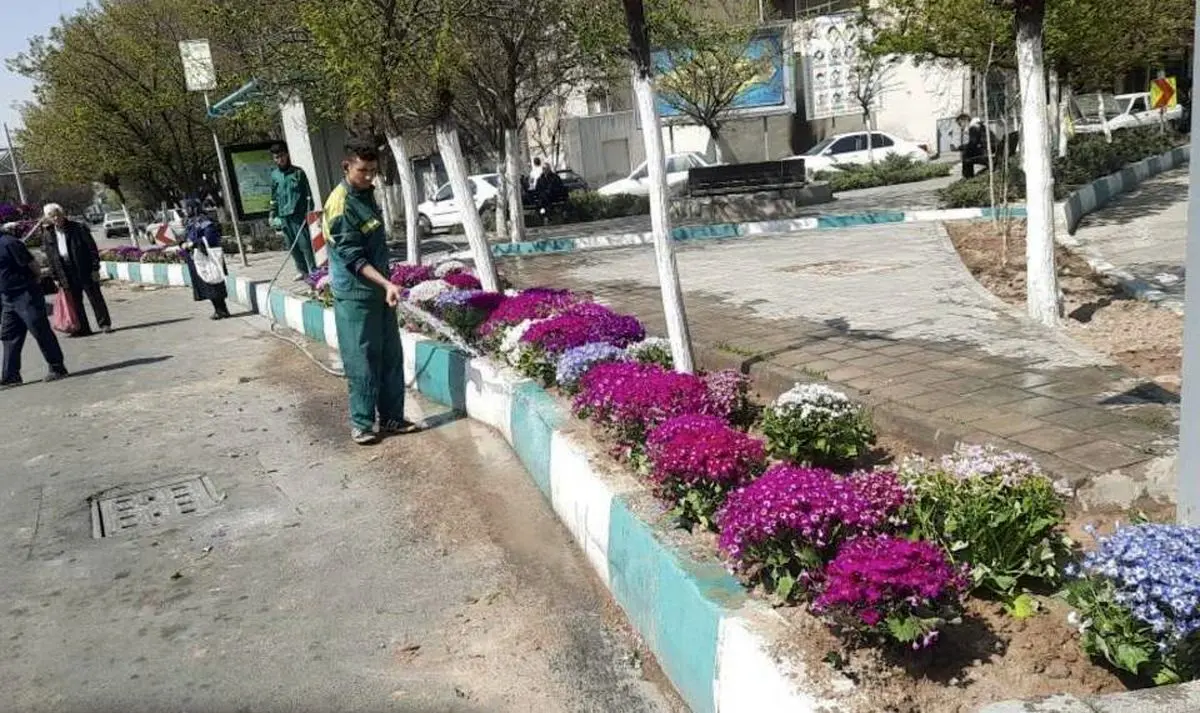 زندگی در تهران در جریان است

