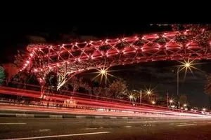 پل طبیعت به رنگ قرمز در می‌آید/ ماجرا چیست؟