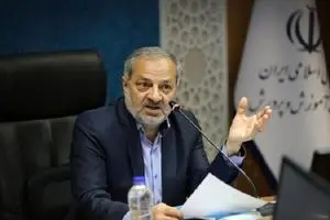از وضعیت مدارس دولتی و غیردولتی راضی نیستم