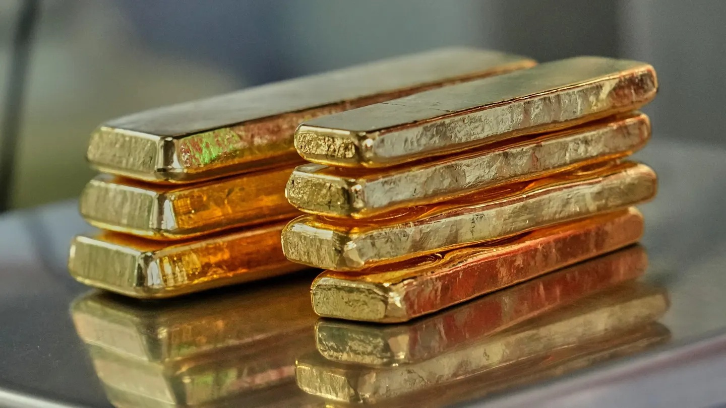 انس جهانی طلا و نقره به کمترین قیمت سه ماه اخیر سقوط کردند