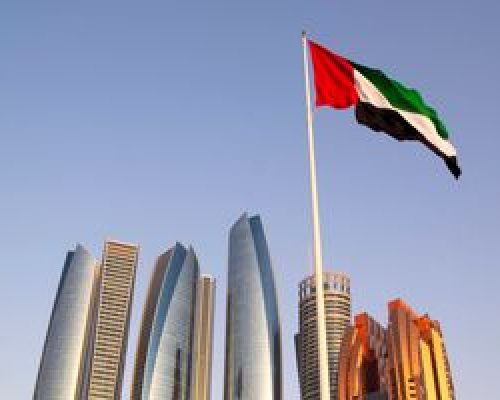 امارات برنامه درسی هوش مصنوعی را در مدارس اجباری می‌کند