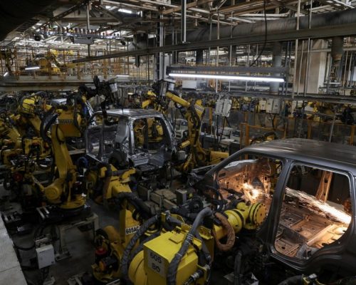 تأثیر محدودیت‌های صادراتی چین بر خودروسازان اروپایی