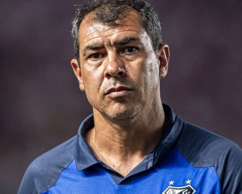 بمب خبری وسط تجمع آبی‌ها ترکید | هواداران معترض: «مربی بی‌غیرت نمی‌خوایم»