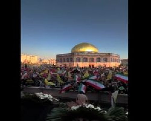 شعار «حیدر حیدر» جمعیت عظیمی از مردم در میدان انقلاب تهران/ ویدئو