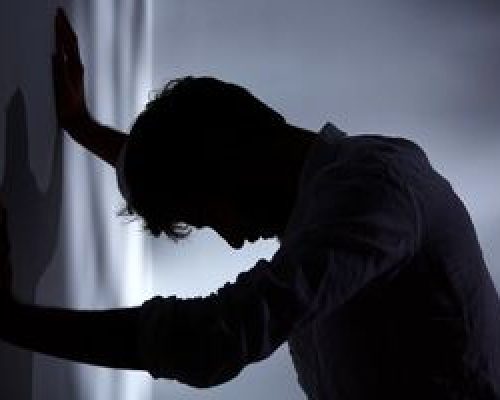 نشانه های اختلال استرس پس از سانحه
