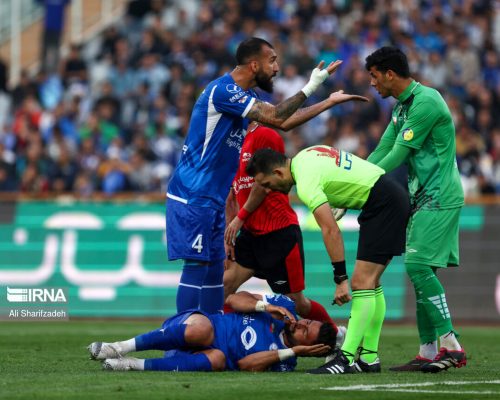 روزبه چشمی هم مثل سیدحسین حسینی از استقلال رفتنی شد