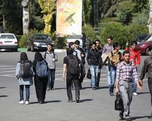 بیش از ۴۰ درصد دانش آموختگان نمی‌توانند شغل مناسب پیدا کنند