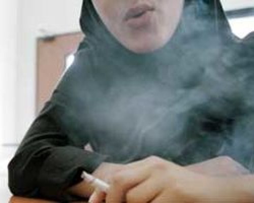 از هر ۱۰ دانش آموز دختر ۳ نفر سیگاری‌ هستند