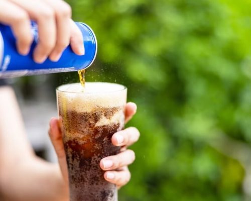 تأثیر مصرف نوشیدنی‌های شیرین بر افزایش ریزش مو