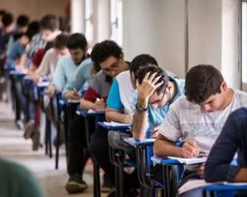 پس لرزه های خروج آمریکا از برجام ؛ بودجه دانش آموزان ایرانی نصف شد