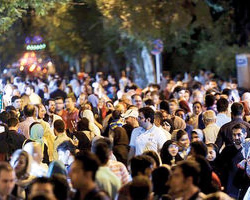 جامعه مضطرب است؛ بحران‌های اقتصادی و فشارهای اجتماعی در عمق جان جامعه نشسته اند